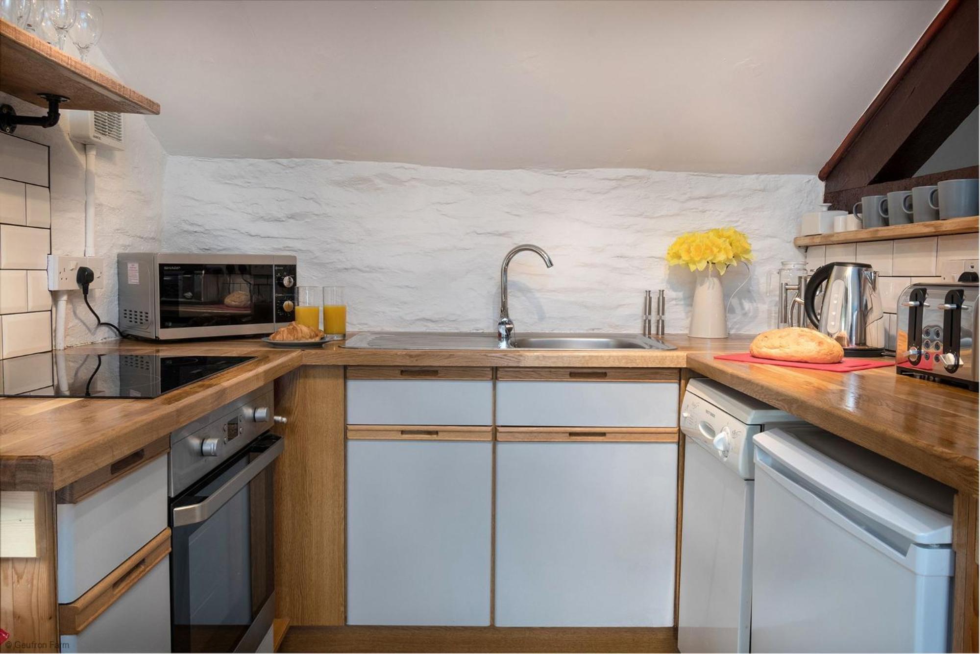 Dog Friendly Cottage, Geufron Farm Near Tywyn Bryn-crug エクステリア 写真